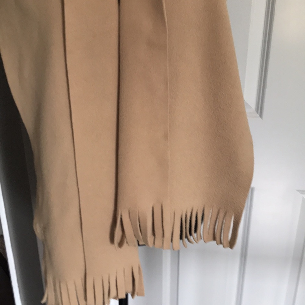 SCARF - Picture 2 of 4